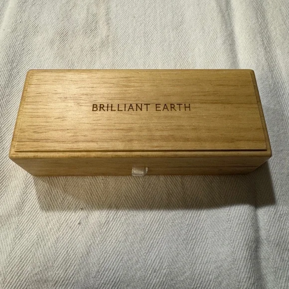 Brilliant Earth Lab Diamond and Yellow Gold Tennis Bracelet - Picture 5 of 7